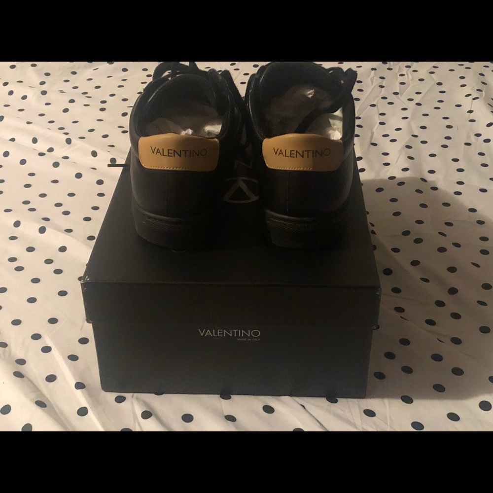 Valentino Petra Sneakers - Picture 4 of 8